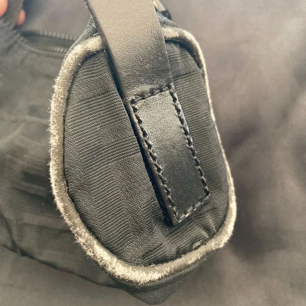 Authentic Mini Fendi Purse - Picture 3 of 14